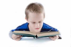 ドーマン法で1歳になる前から子供に読み書きを教えよう!