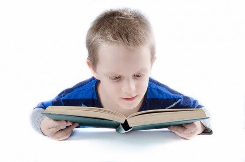 ドーマン法で1歳になる前から子供に読み書きを教えよう！