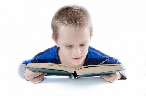 ドーマン法で1歳になる前から子供に読み書きを教えよう！