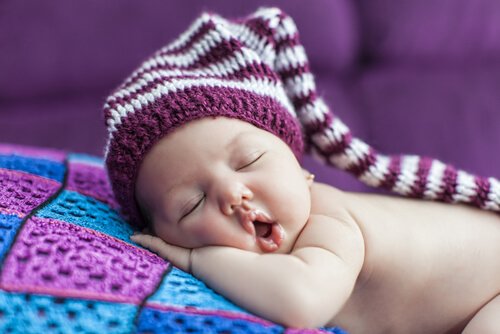 赤ちゃんに眠ることを覚えさせるコツ