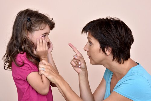 脅しを使う子育て：やってはいけない理由とそのやめ方