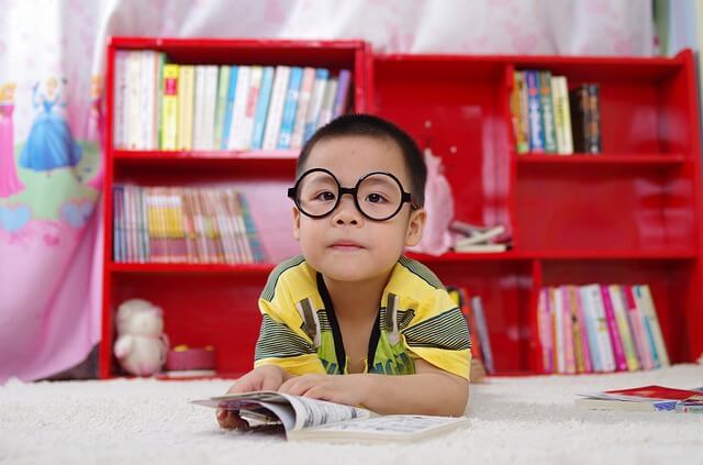 子どもたちに自分で勉強する方法を教える
