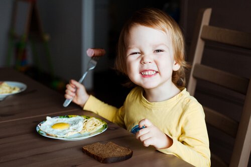 子どもの脳に最も良い８つの食べ物