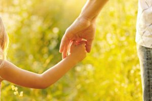 母親の仕事は子どもを導き教育すること