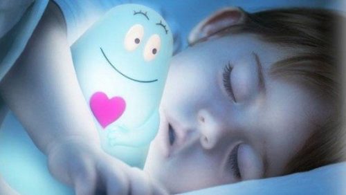 子供が寝る時はなぜ暗くした方がいいの?