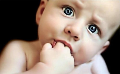 おしゃぶりは子供の健康の良い?