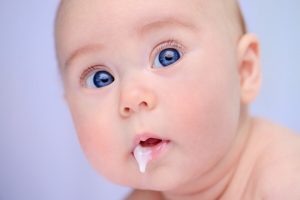 赤ちゃんの吐き戻しを防ぐには?