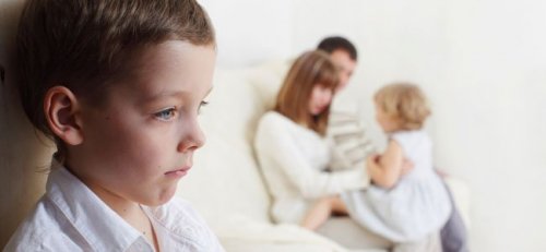 一人目の子供は一人目の子供は弟妹の到来をどう切り抜けるか