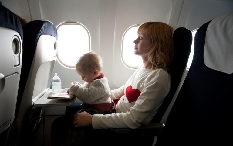 旅行時の赤ちゃんのケア方法