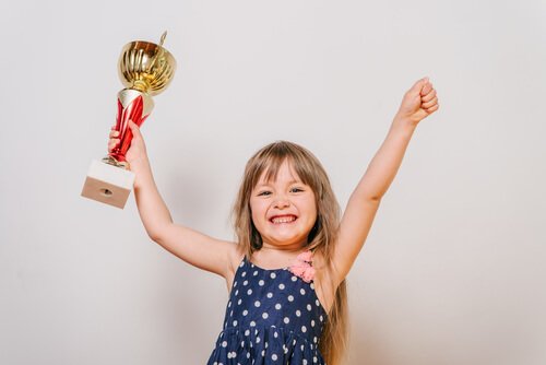 女の子 アメとムチ