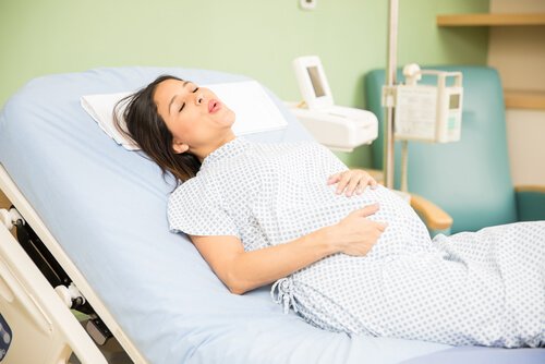 子宮口が開くこと：出産の第一段階