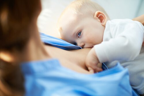 授乳　新生児の黄疸