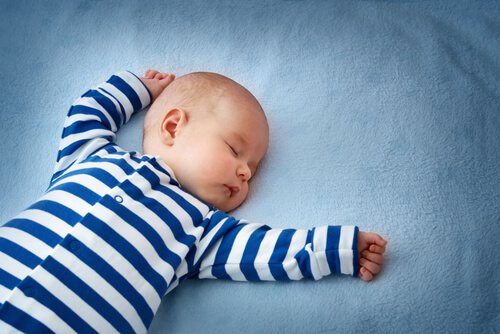 頸反射が赤ちゃんの成長に重要な理由