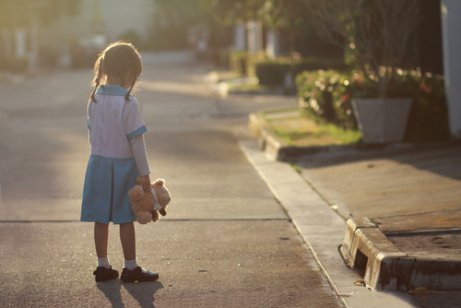 子供のうつ病：原因、予防、治療法