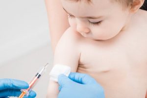 赤ちゃんへの予防接種で生じる副作用