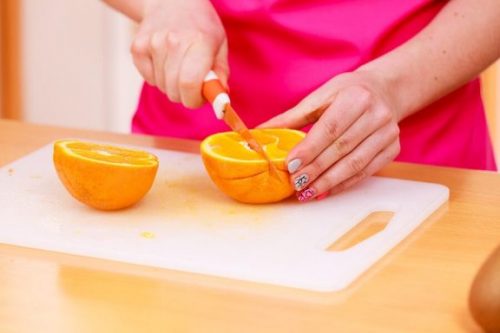 授乳中の母親が避けるべき8つの食べ物