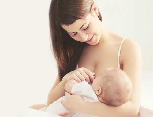 親子に最適な 授乳の姿勢
