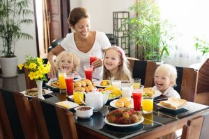 子供のためのフルーツジュースレシピ4つ