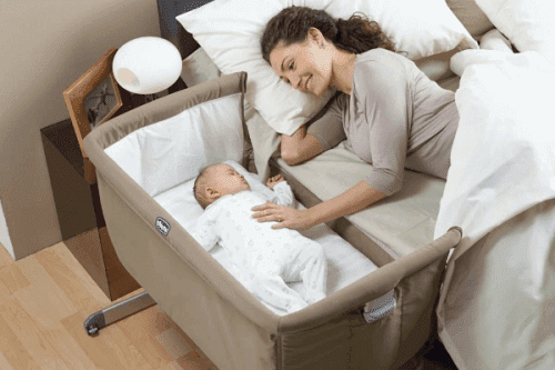 添い寝のための安全ガイド　添い寝　安全ガイド　赤ちゃん