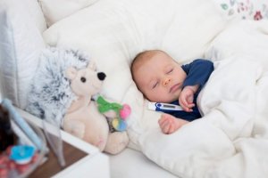 赤ちゃんの熱を下げる裏ワザ