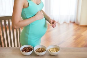 妊娠中にはどんなビタミンを摂るべきなのでしょうか?