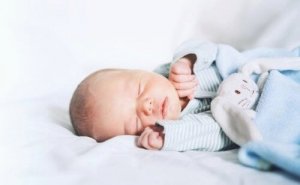 スペインでは何月に一番赤ちゃんが生まれるのだろう?