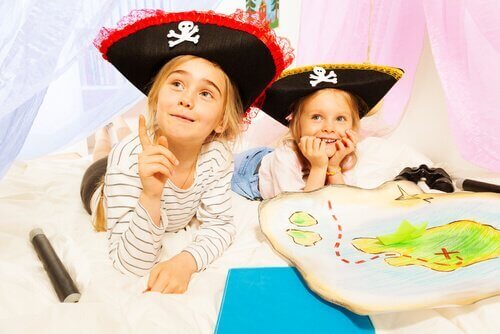 ゲームをする子ども 幼稚園児　発育アクティビティ