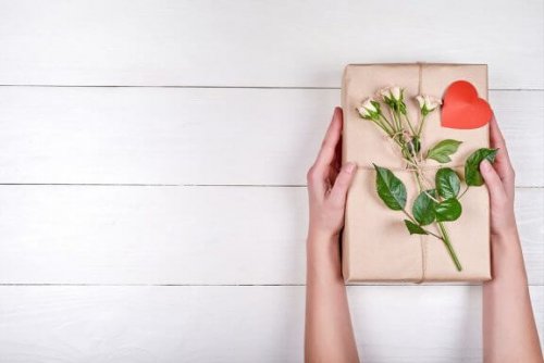 最近出産したばかりの女性へのギフト：何をあげればいいの？