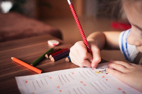 子どもの「筆記」を上達させる楽しい練習をご紹介！