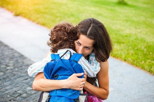過保護な子育てに潜むものとは：あなたの知らない８つの危険性
