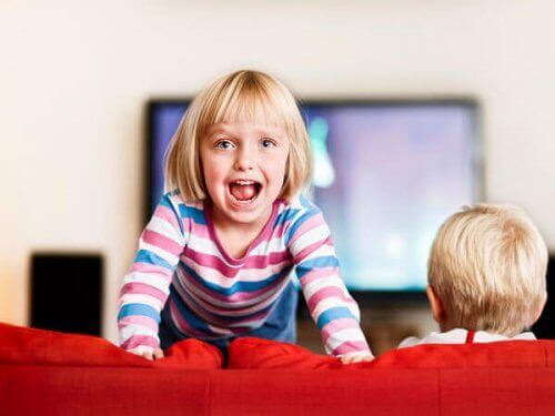 落ち着きがない子ども 落ち着きのない子ども ADHD 多動性障害
