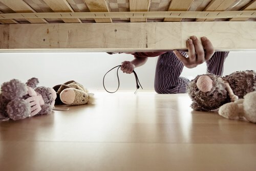 家庭内暴力 の身体的影響とは? 家庭内暴力  子ども   影響