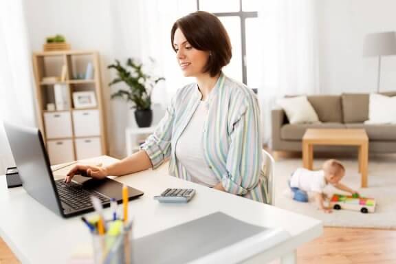 お母さんが大学に戻るとき 母親 ママ 大学