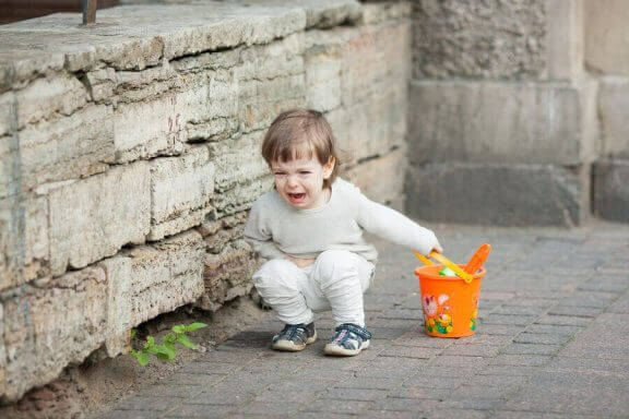 子ども かんしゃく 対処法