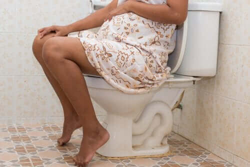 妊娠中に便秘になるのはなぜ？：妊娠中の便秘の影響