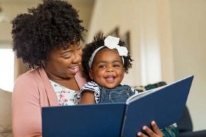子どもに読書を教えるためのベストな方法を見てみよう!
