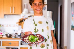 思春期の子どもがいる家庭はおうち時間で料理をしよう!
