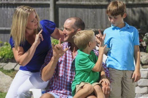 聴覚障害 の子どもを育てるアドバイス