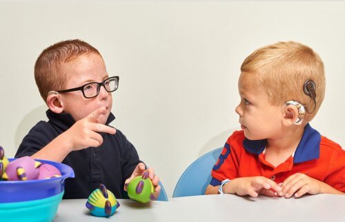 聴覚障害 の子どもを育てるヒント